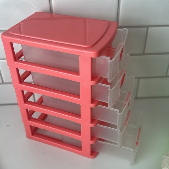Bundle Mini Plastic Containers! - Picture 7 of 12